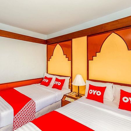 Oyo 441 Grand Thara Hotel Surat Thani Extérieur photo
