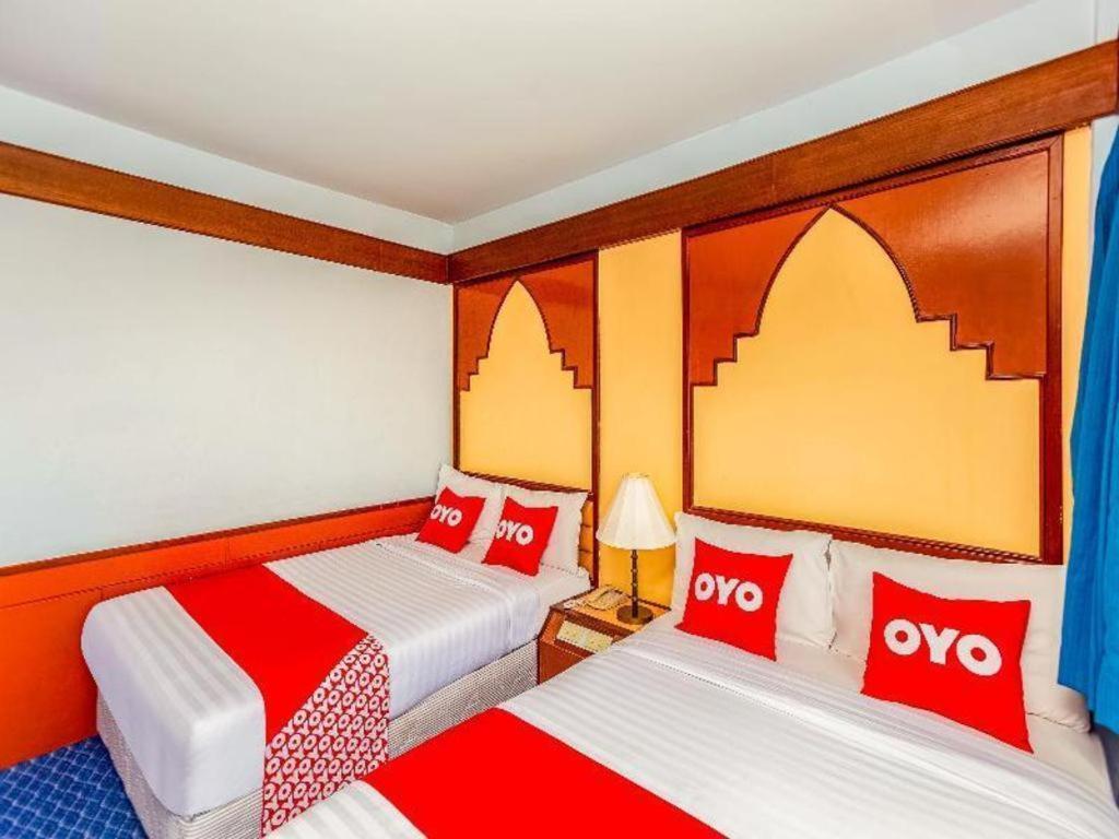 Oyo 441 Grand Thara Hotel Surat Thani Extérieur photo