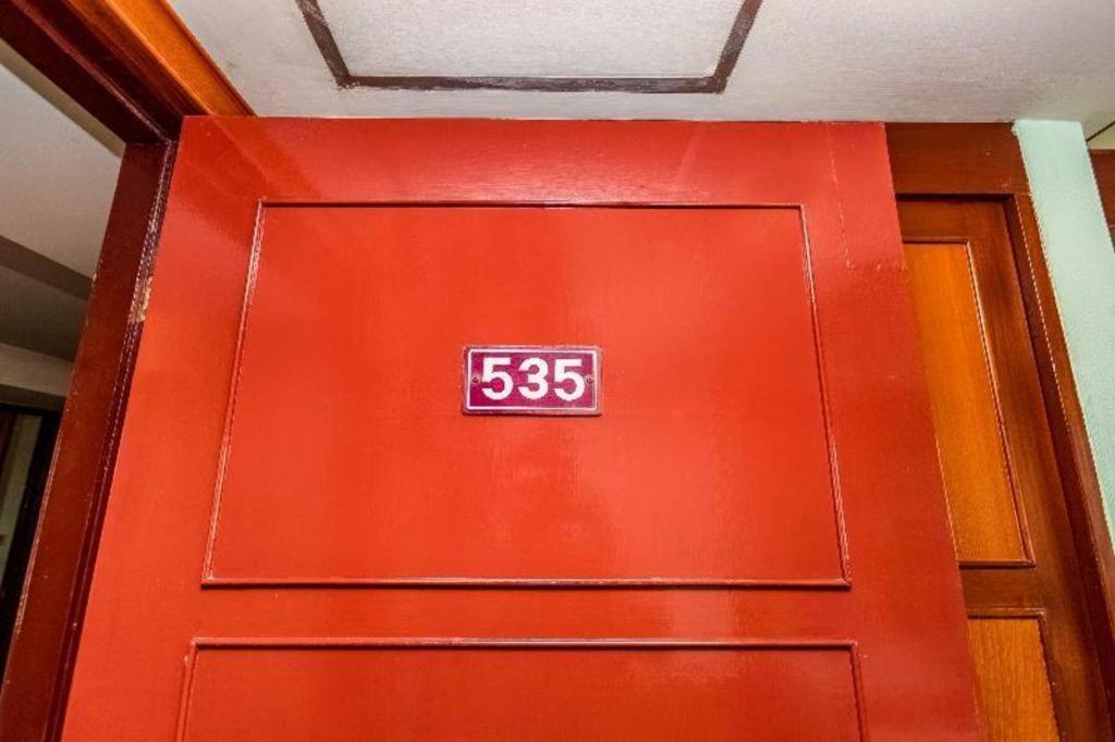 Oyo 441 Grand Thara Hotel Surat Thani Extérieur photo