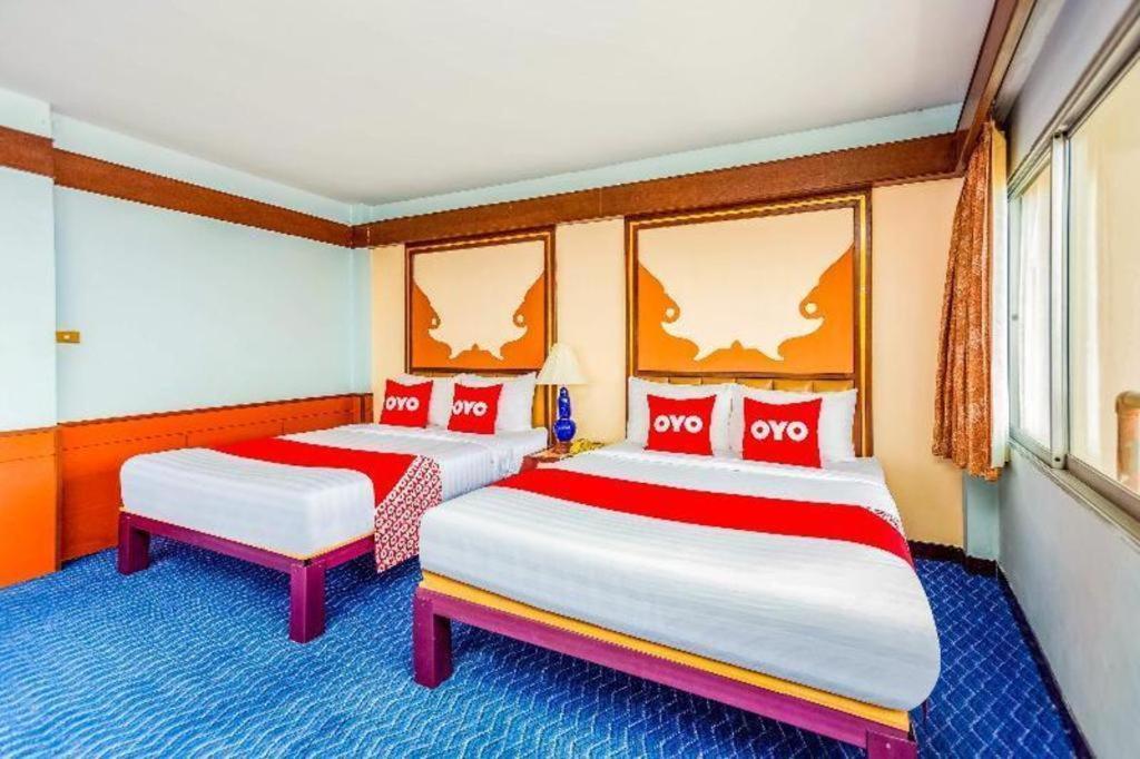 Oyo 441 Grand Thara Hotel Surat Thani Extérieur photo